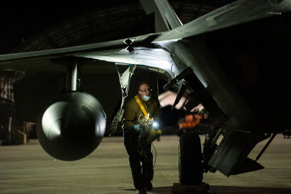 1st Fighter Wing deploys to United Arab Emirates