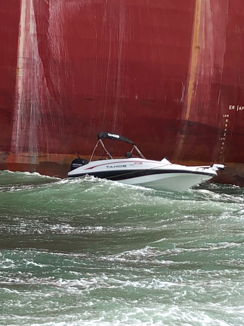 Coast Guard rescues 5 from vessel 8 miles offshore Matagorda Bay, Texas