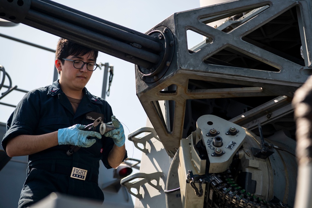 USS Dewey CIWS Maintenance