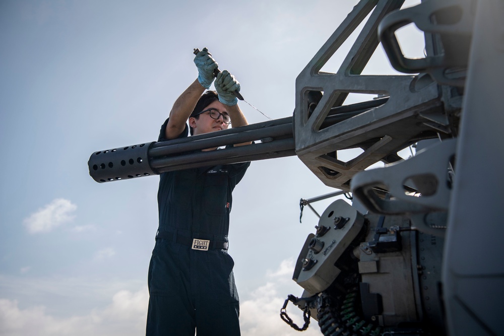 USS Dewey CIWS Maintenance