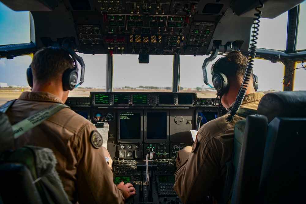 Marine Super Hercules aerial refuels French Mirages