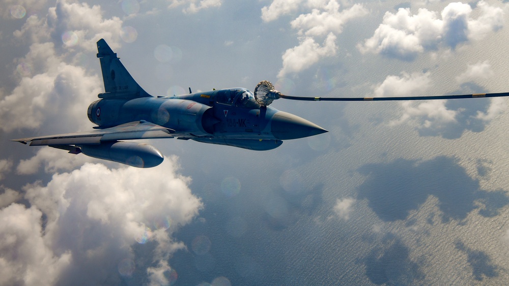 Marine Super Hercules aerial refuels French Mirages