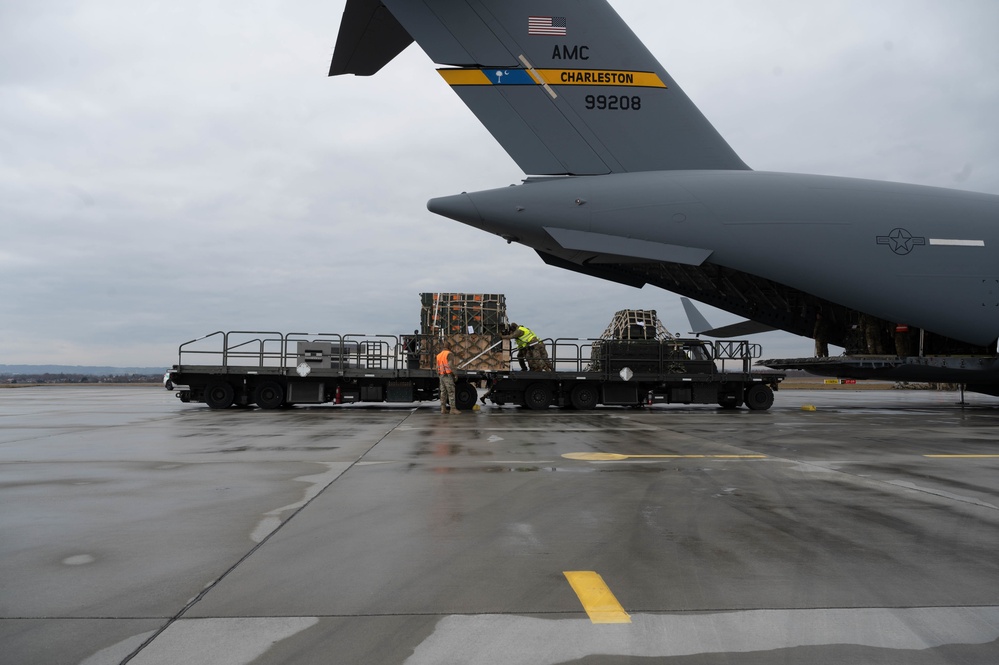 435th AGOW and 521st AMOW operations continue in Poland