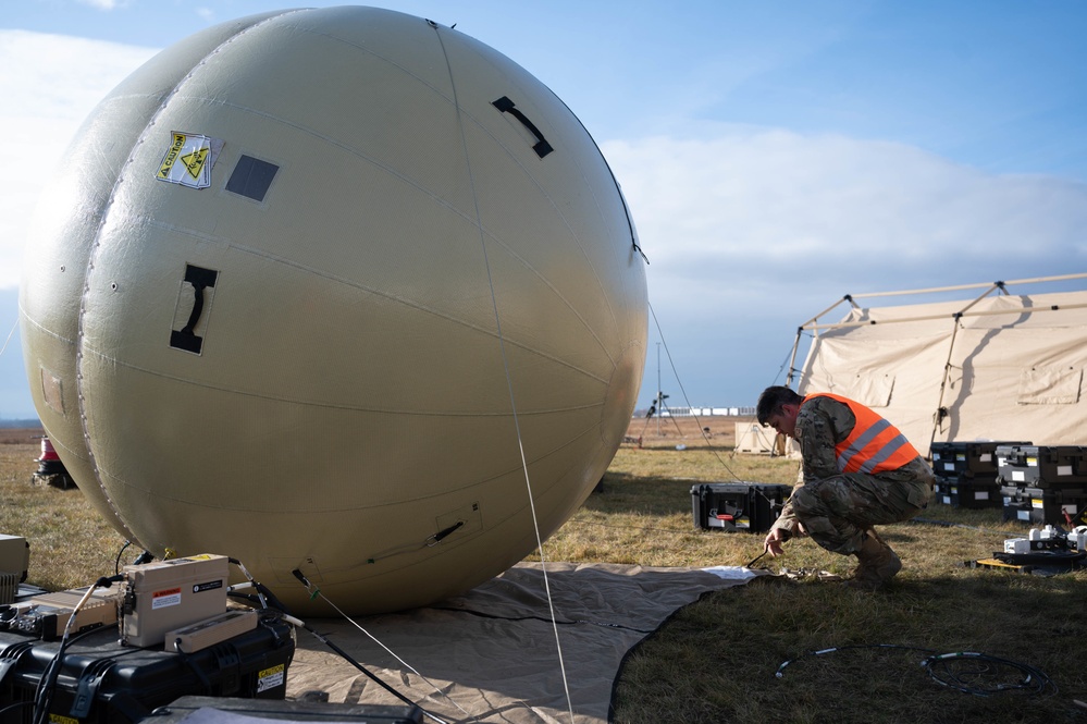 435th AGOW and 521st AMOW operations continue in Poland