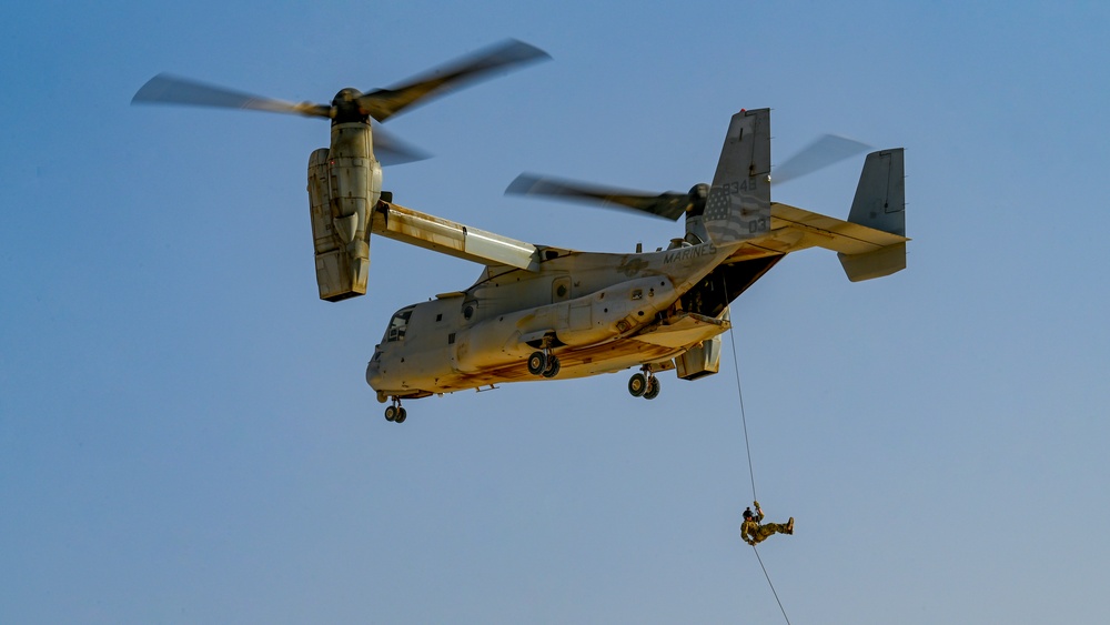 82nd ERQS PJs fast rope out MV-22 Osprey