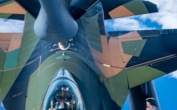 Stratotanker fuels Cope North
