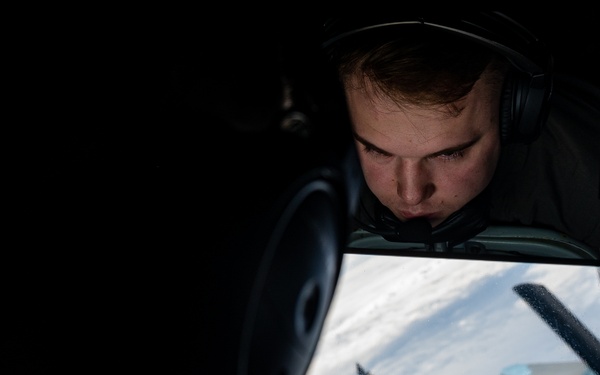 Stratotanker fuels Cope North