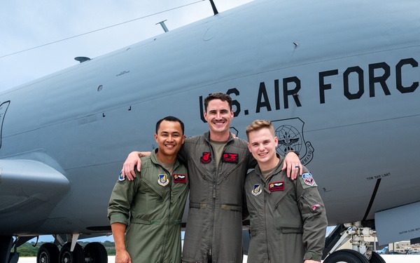 Stratotanker fuels Cope North