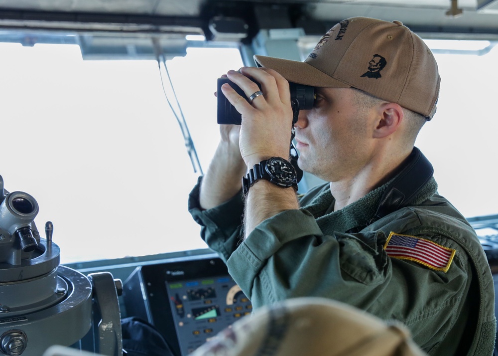 Abraham Lincoln conducts flight operations during Jungle Warfare Exercise 22