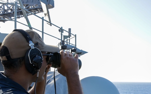 Abraham Lincoln conducts flight operations during Jungle Warfare Exercise 22