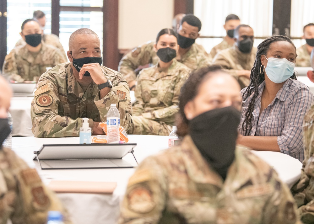 Lt. Gen. Richard W. Scobee visits Travis Air Force Base, CA