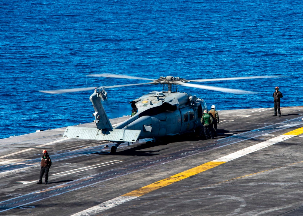 USS Carl Vinson (CVN 70) Conducts Flight Ops