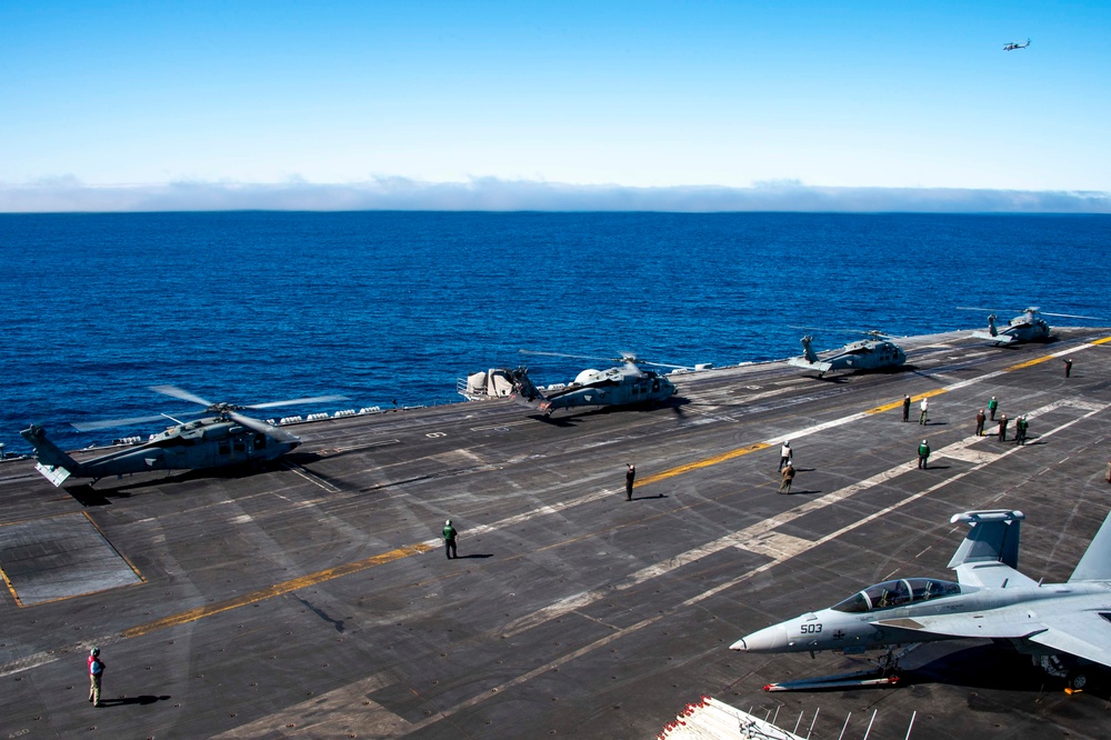 USS Carl Vinson (CVN 70) Conducts Flight Ops