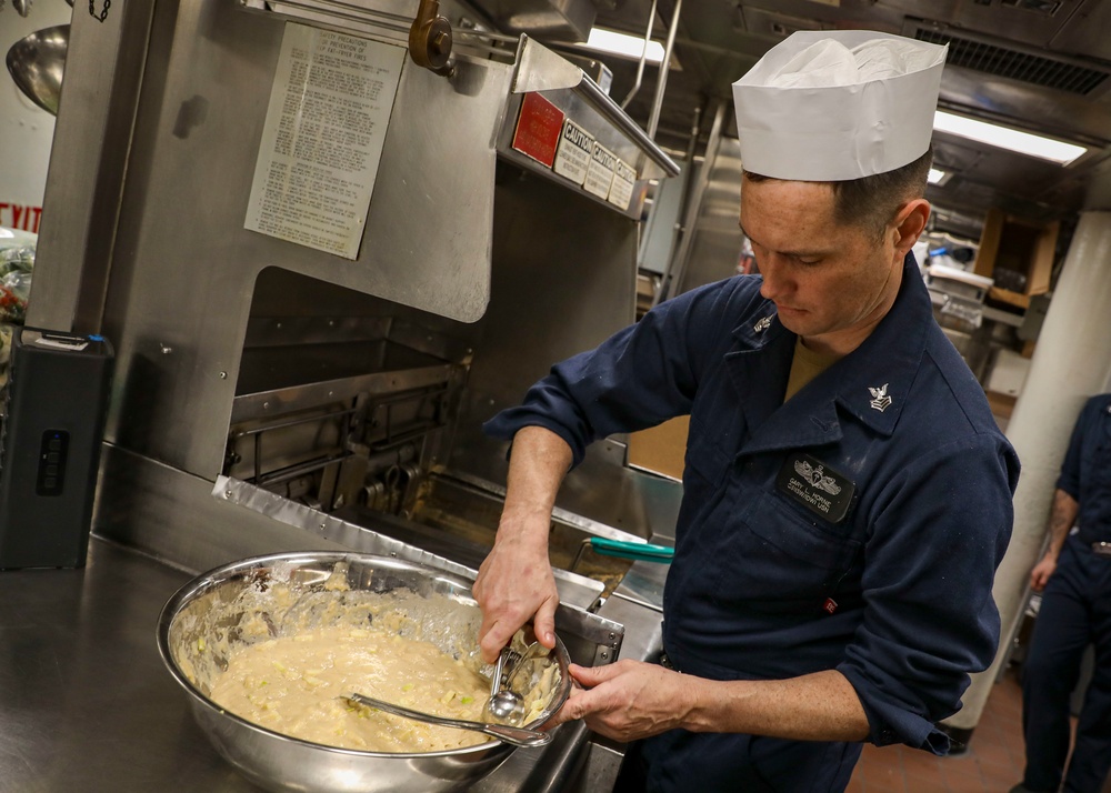 USS Porter (DDG 78) Lunch Time