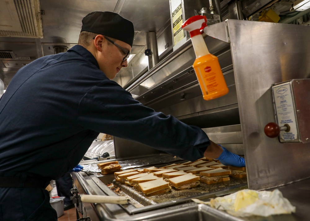 USS Porter (DDG 78) Lunch Time