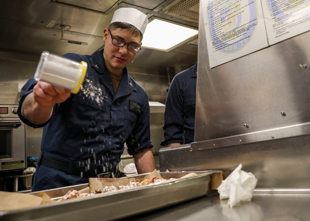 USS Porter (DDG 78) Lunch Time