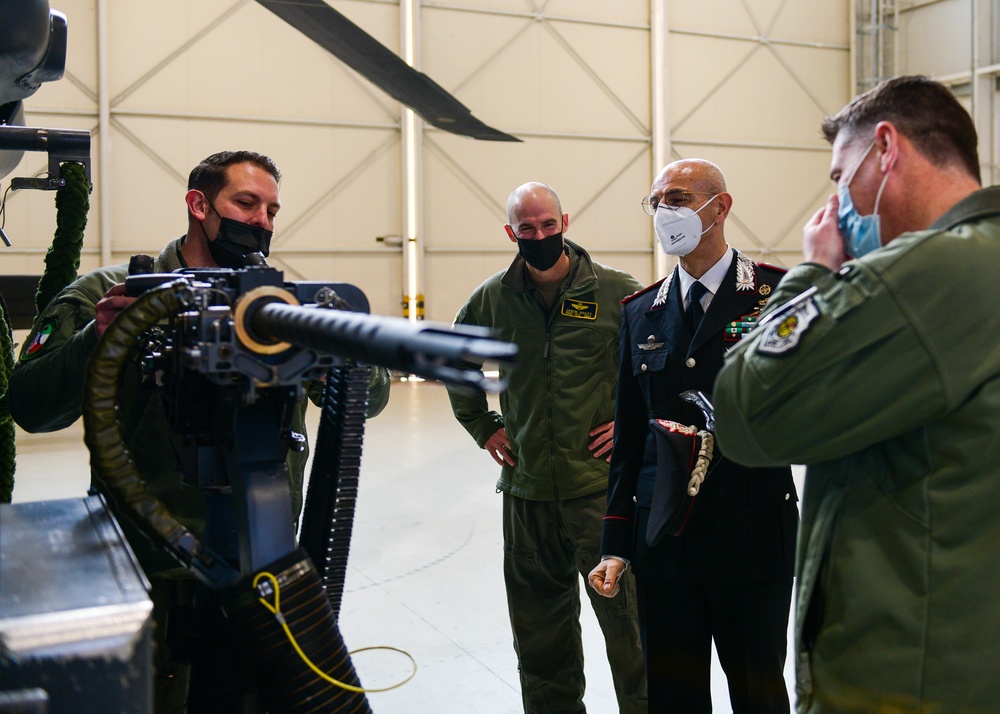 Carabinieri Commander visits Aviano
