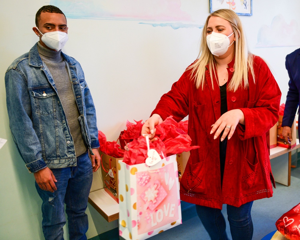 Aviano Airmen share the love