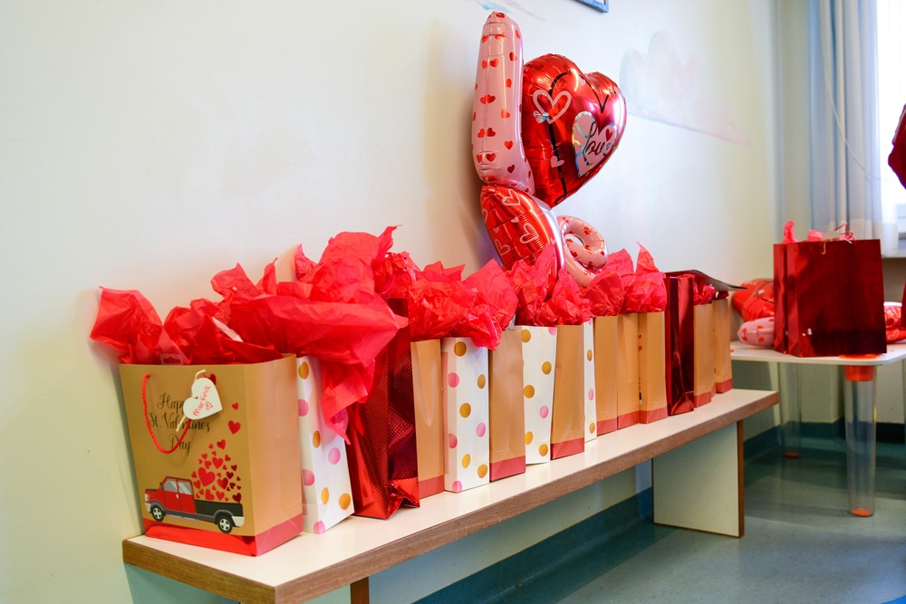 Aviano Airmen share the love