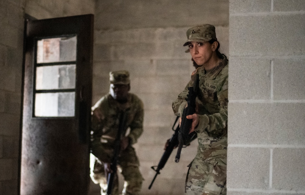 Wolverines train combat drills, practice maneuvers