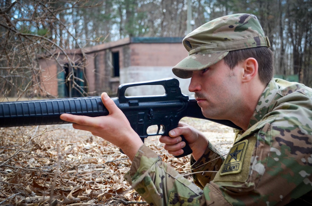 Wolverines train combat drills, practice maneuvers