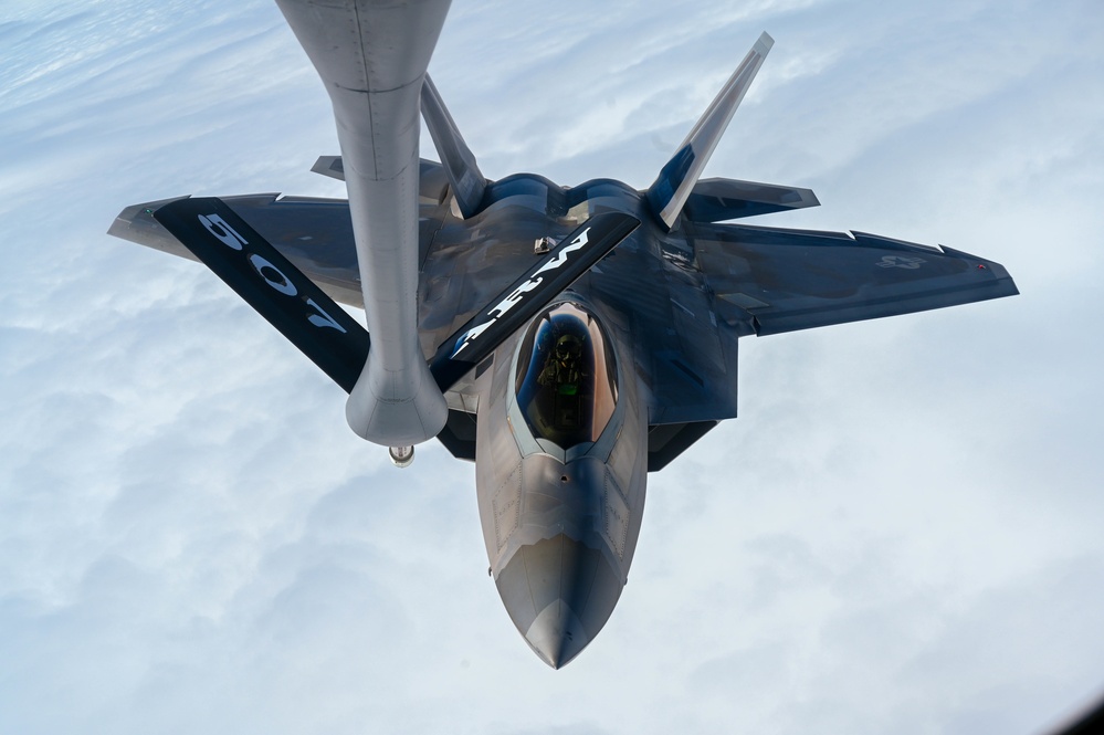 Eight F-22 Raptors refuel with Okies