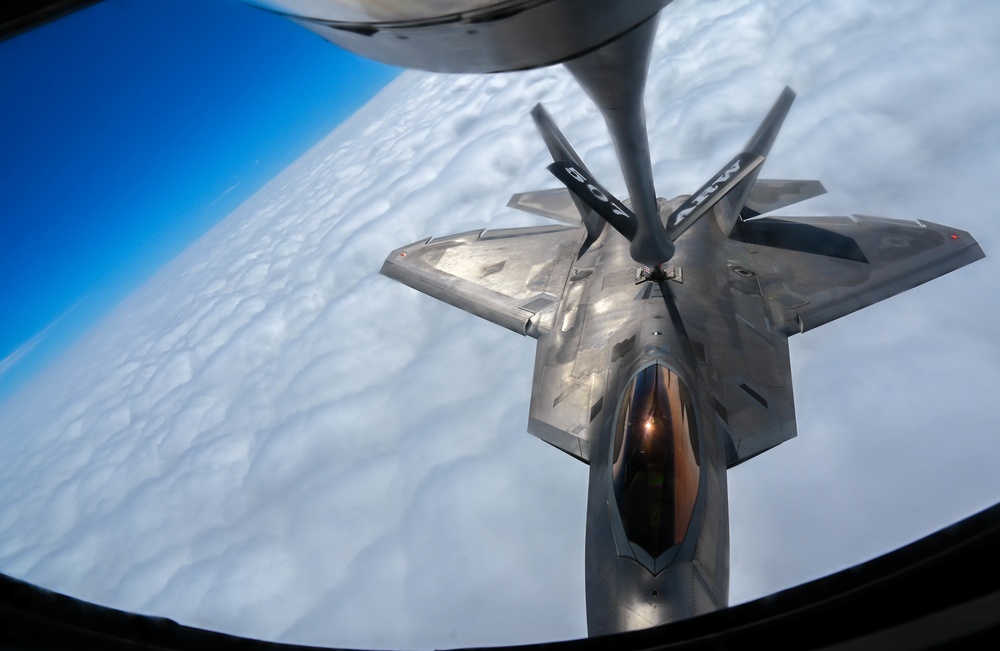 Eight F-22 Raptors refuel with Okies