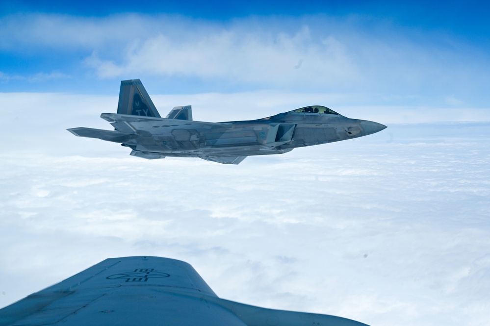 Eight F-22 Raptors refuel with Okies