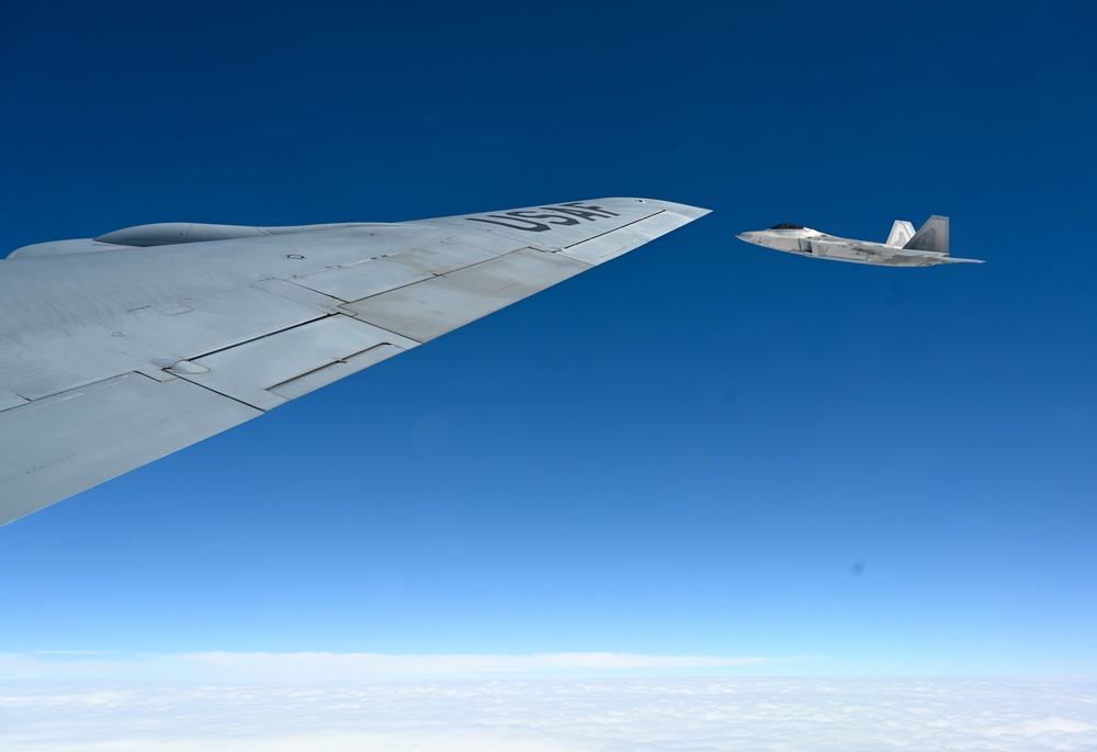 Eight F-22 Raptors refuel with Okies
