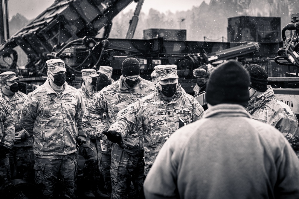 10TH AAMDC command team inspects maintenance readiness of Patriot battalion