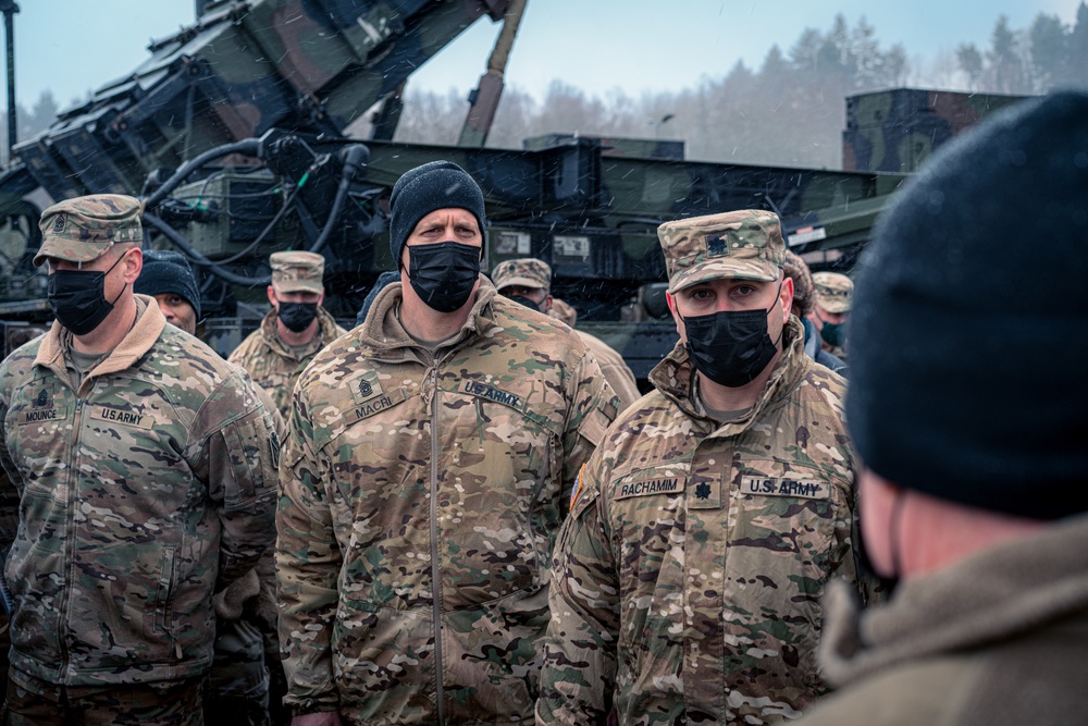 10TH AAMDC command team inspects maintenance readiness of Patriot battalion