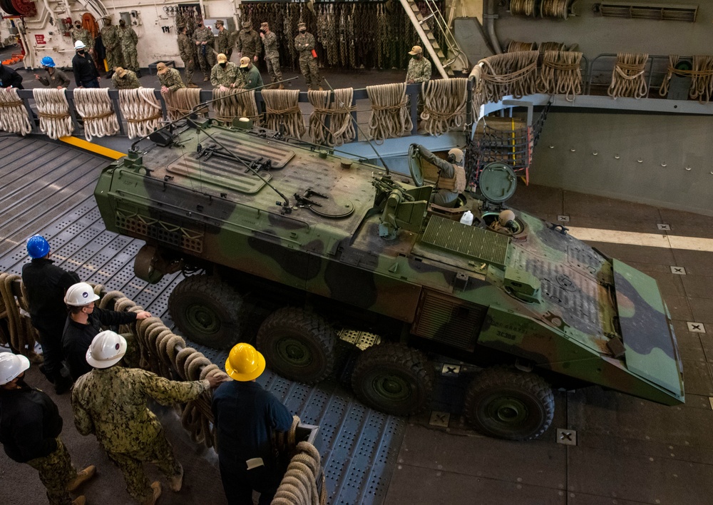 USS Anchorage ACV Operations (Pierside)