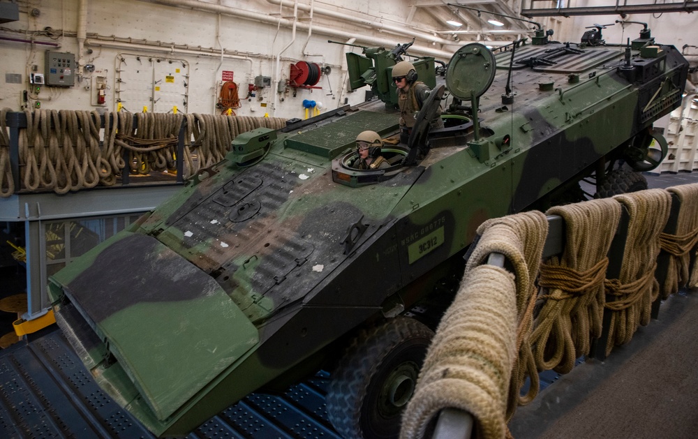 USS Anchorage ACV Operations (Pierside)