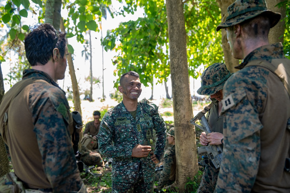11th MEU participates in Jungle Warfare class in support of MAREX PH 22