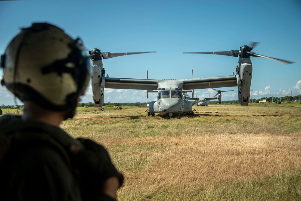 Charlie Co., BLT 1/1, 11th MEU conducts an amphibious assault demonstration in support of MAREX PH 22