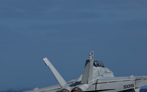 Abraham Lincoln conducts flight operations during Jungle Warfare Exercise 22