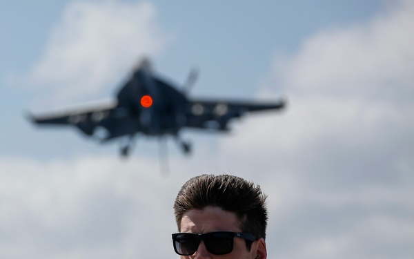 Abraham Lincoln conducts flight operations during Jungle Warfare Exercise 22