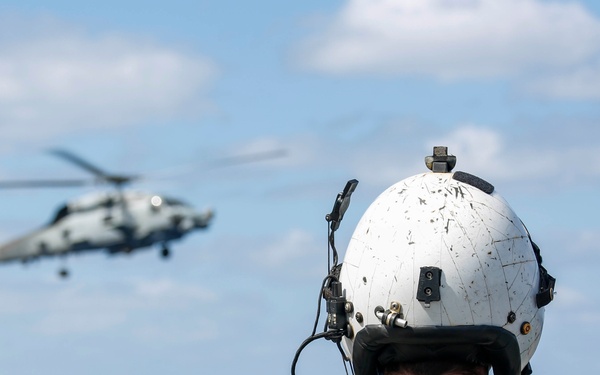 Abraham Lincoln conducts flight operations during Jungle Warfare Exercise 22