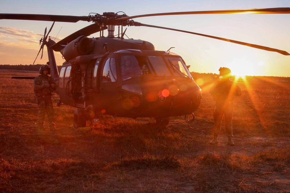 10th CAB Conducts Night Time Air Assault