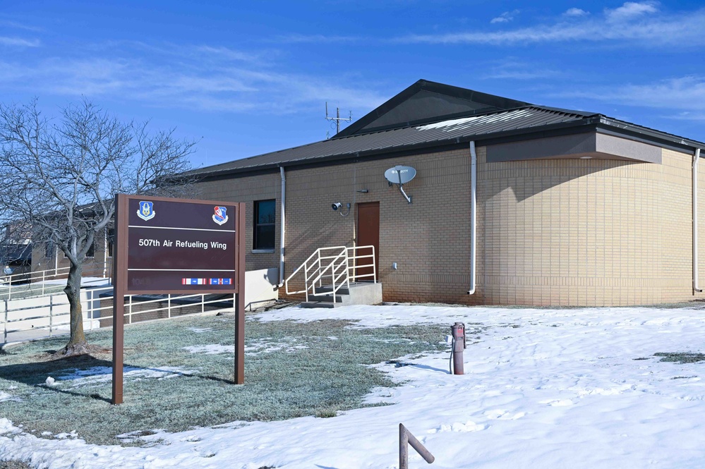 Refueling wing unveils newly renovated headquarters building