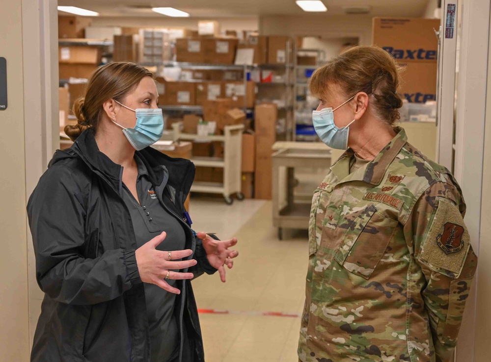 Oregon National Guard Soldiers and Airmen help avert hospital overflow crisis