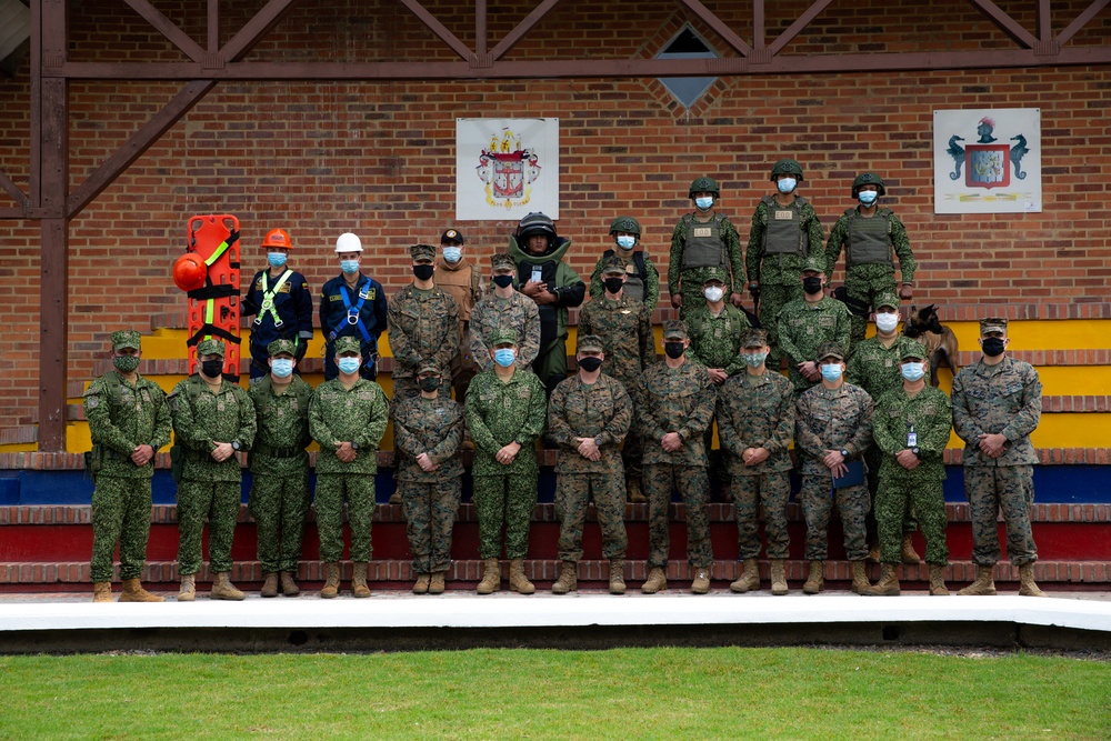 Commander, U.S. Marine Corps Forces, South Visits with Colombian National Navy, Colombian Naval Infantry Senior Leaders