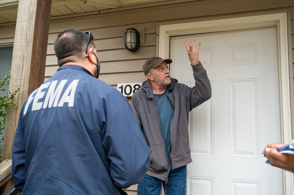 FEMA Mitigation Team Canvasses Kentucky Dam Village