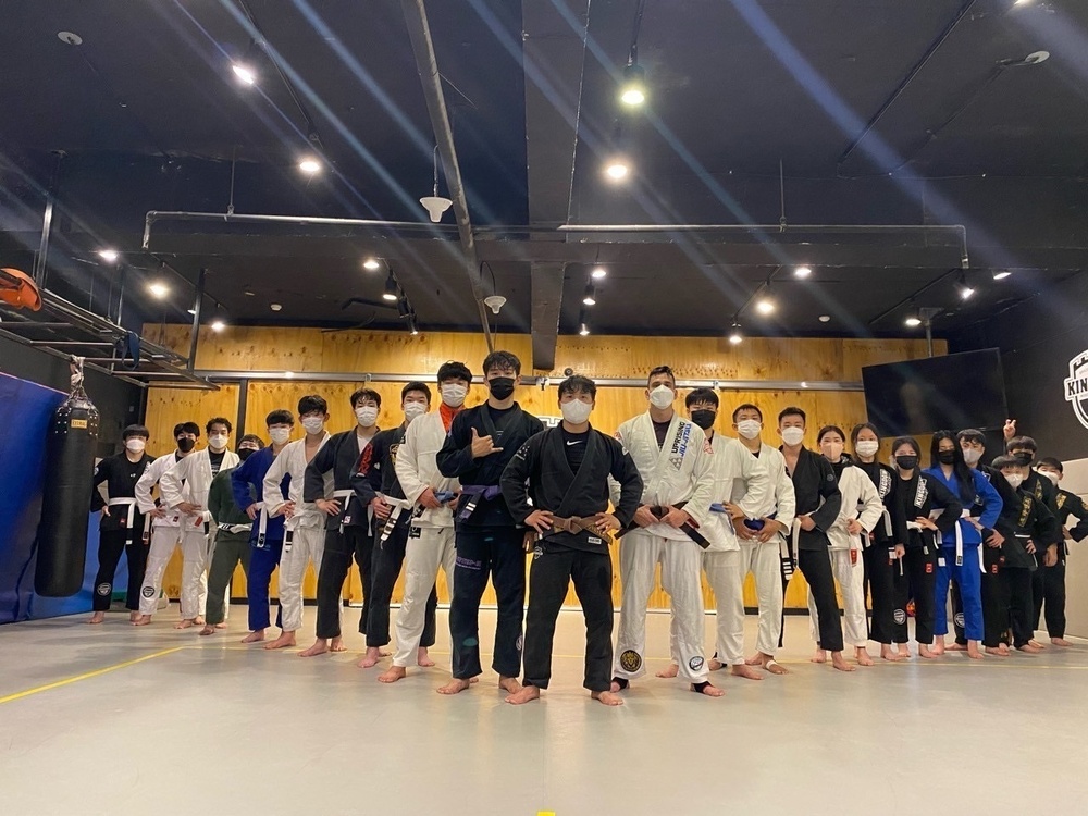 COB Airmen takes to mat
