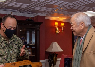 USS Ronald Reagan (CVN 76) Philippines Ambassador Visit