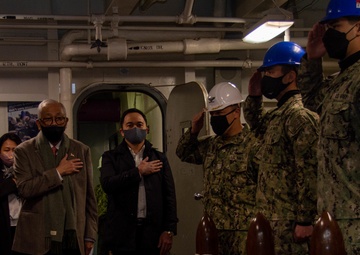 USS Ronald Reagan (CVN 76) Philippines Ambassador Visit