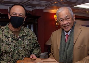 USS Ronald Reagan (CVN 76) Philippines Ambassador Visit