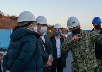 USS Ronald Reagan (CVN 76) Philippines Ambassador Visit