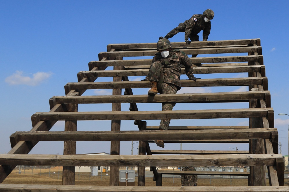 2ID Hosts Korean Military Academy Cadets to Train for Sandhurst Military Skill Competition