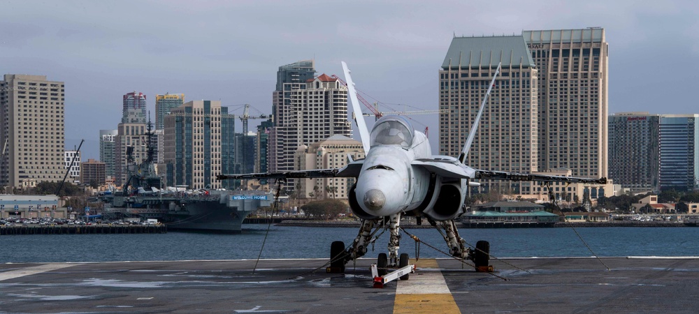 USS Nimitz Gets Underway